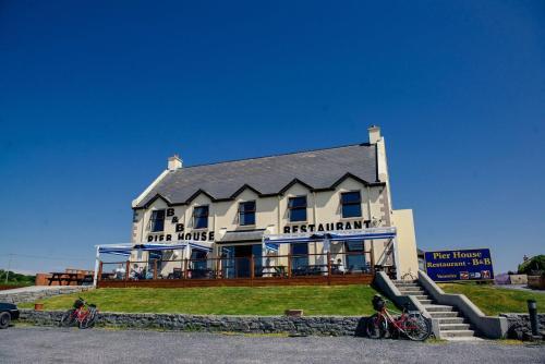 Hostal Pier House Bed & Breakfast