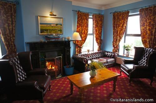 Hostal Pier House Bed & Breakfast