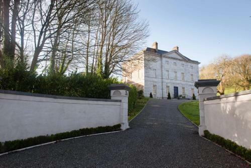 Hostal Crosshaven House