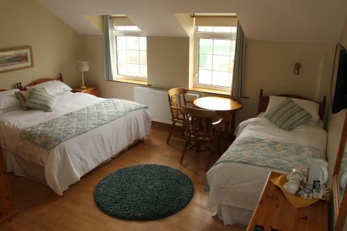 Lake House Hotel