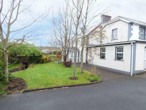 Lakehouse Hotel Cottage 9