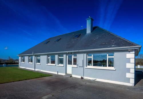 Ballinagreena House