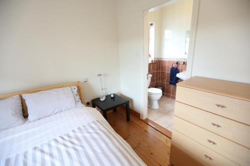 Bed & Breakfast Milltownpass House