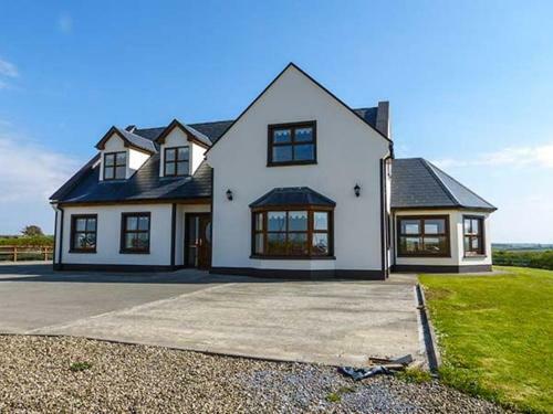 Mountscott Manor, Milltown Malbay