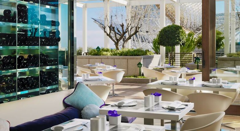 Hotel Arts