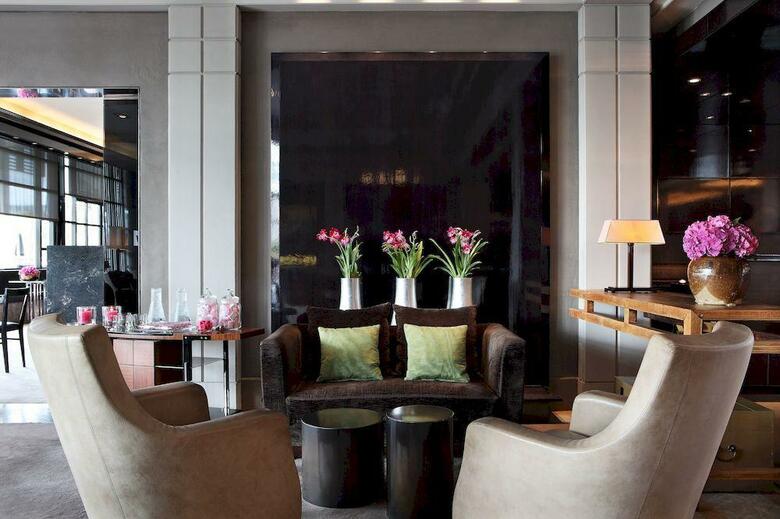 Hotel Arts