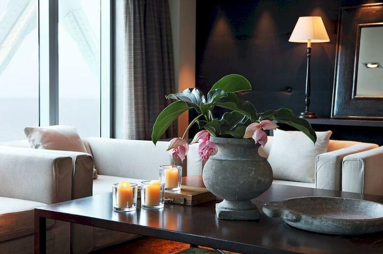 Hotel Arts