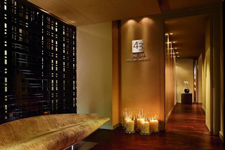Hotel Arts