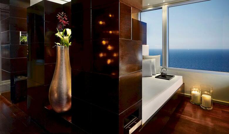Hotel Arts