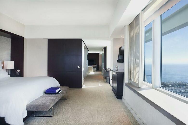 Hotel Arts