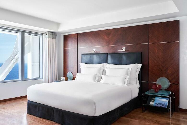 Hotel Arts