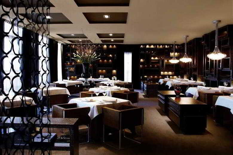Hotel Arts