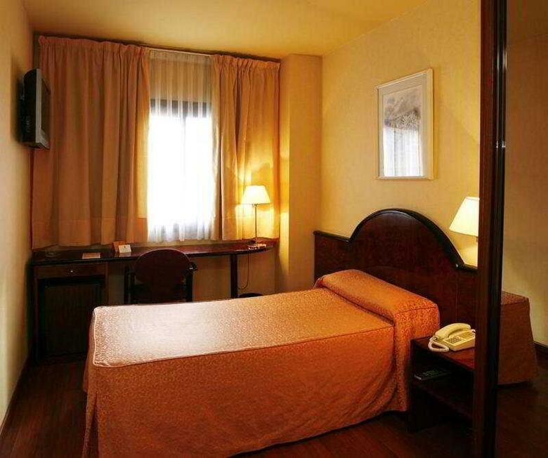 Hotel Caledonian