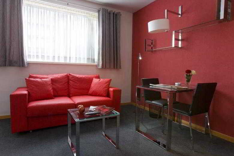 Aparthotel Atenea Barcelona
