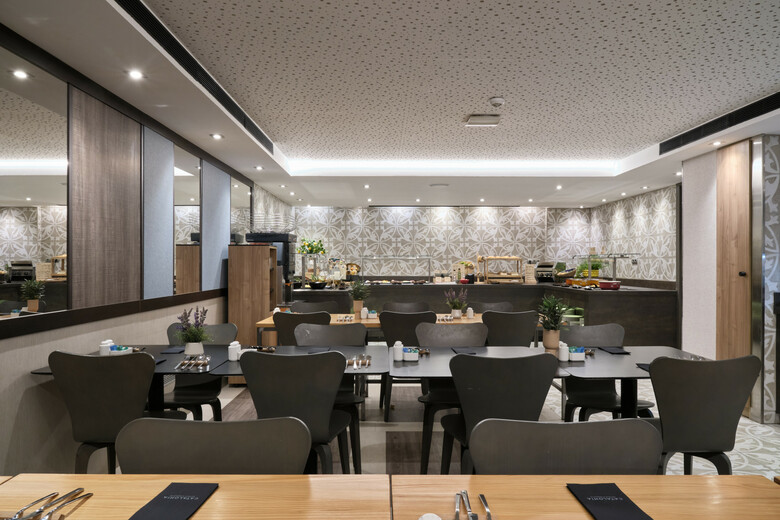 Hotel Catalonia Park G�ell