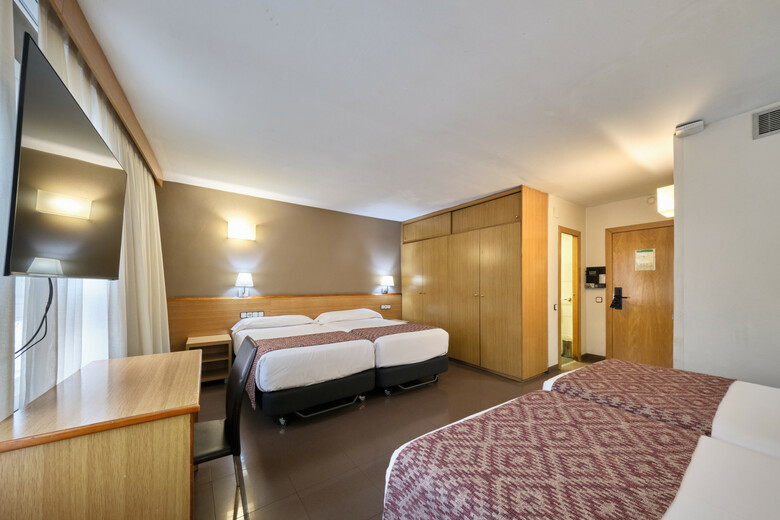 Hotel Catalonia Park G�ell