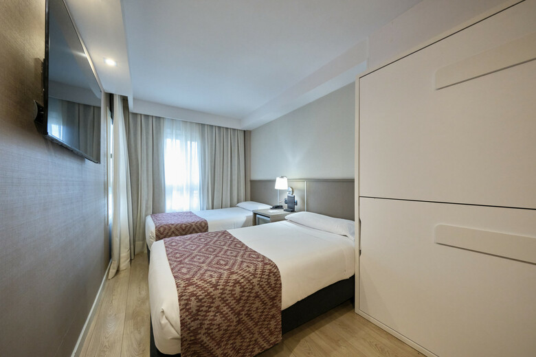Hotel Catalonia Park G�ell
