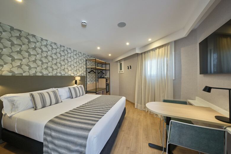 Hotel Catalonia Park G�ell
