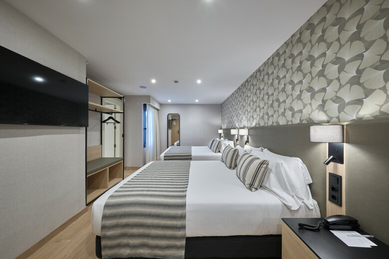 Hotel Catalonia Park G�ell