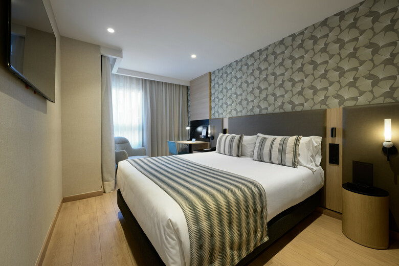 Hotel Catalonia Park G�ell
