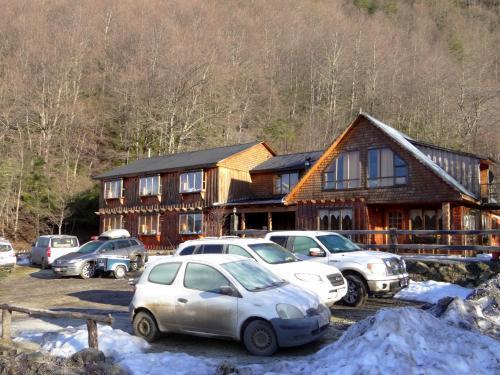 Hostal Y Caba�as "el Coig�e"