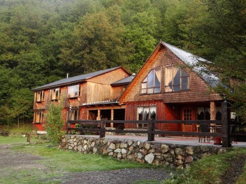 Hostal Y Caba�as "el Coig�e"