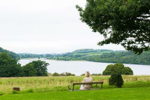 Bed & Breakfast Lough Bawn House