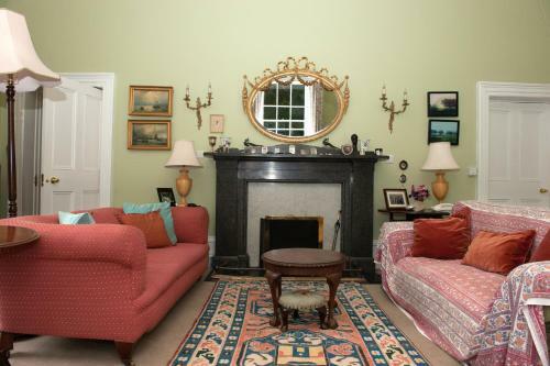 Bed & Breakfast Lough Bawn House