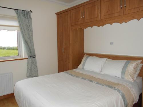 Inis Aoibhinn B&B Achill