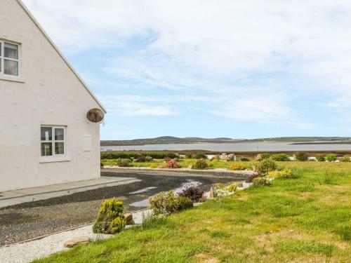 Mcguire's Cottage, Ballina