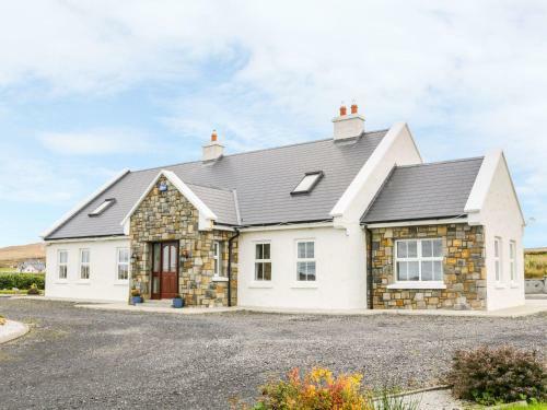 Mcguire's Cottage, Ballina