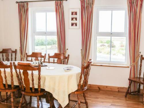 Mcguire's Cottage, Ballina