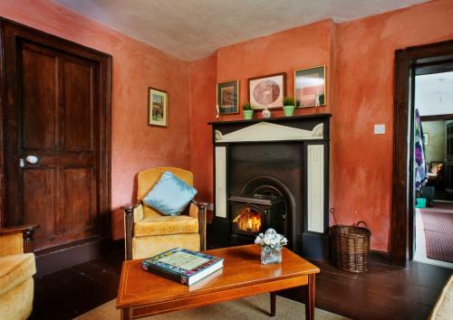 Knocknalosset House