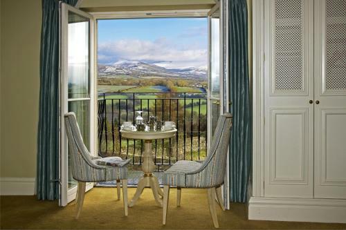 Step House Hotel