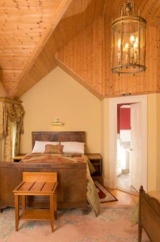 The Castle Country House B&B