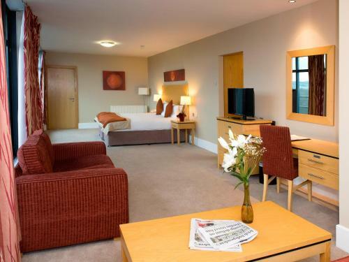 Green Isle Conference & Leisure Hotel