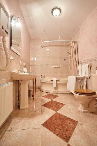 Cedar Lodge Hotel - Ireland