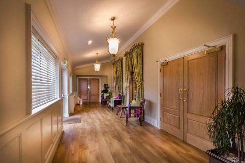 Breffni Arms Hotel