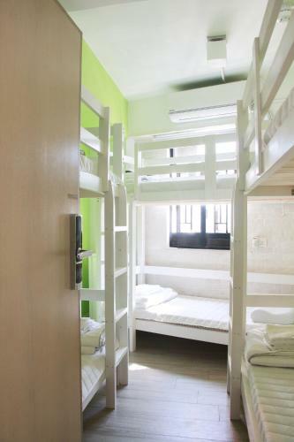 Moment Hostel
