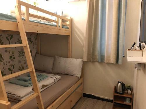 Owl Hostel