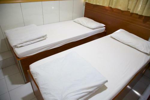 Hostal Yau King Hotel