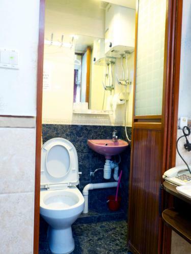 Hostal Yau King Hotel