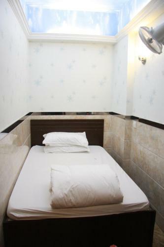 Hostal Yau King Hotel