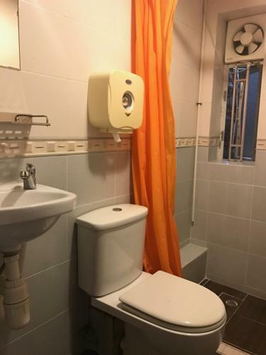 Hostal Hoi To Hostel