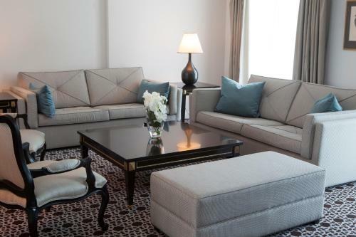 Hotel Palm Camayenne