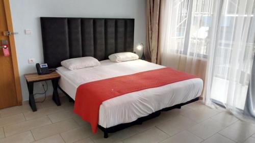 Hotel Le Petit Bateau