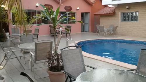 Posada Zambezi Inn Hotel