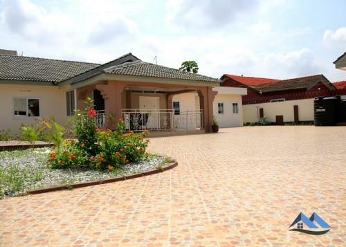 Hostal Danritzcer Suites