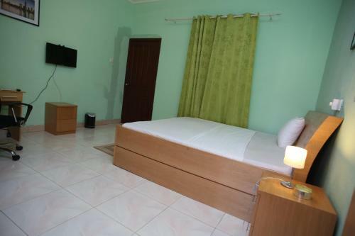 Hostal Akmary Guest House