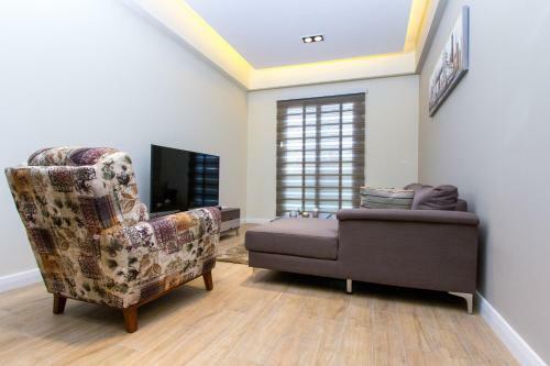Pls Apartments - Cantonments